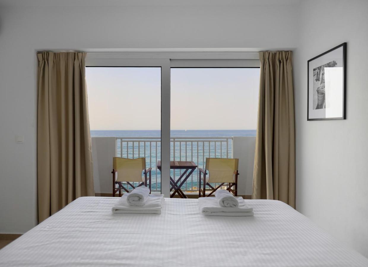 Sea Breeze Hotel (Adults Only) ヘルソニソス エクステリア 写真