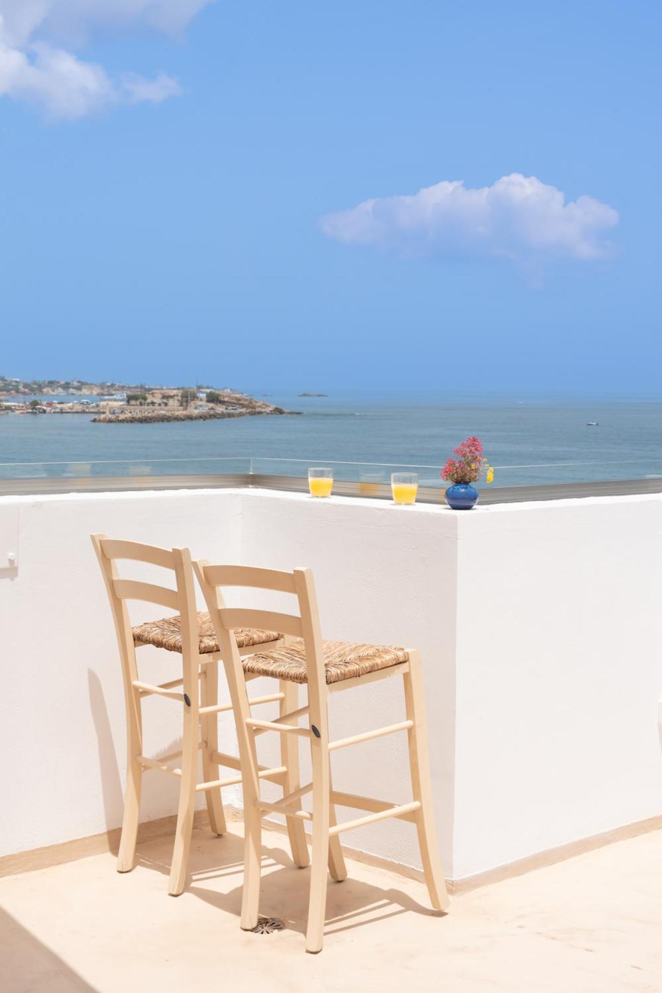 Sea Breeze Hotel (Adults Only) ヘルソニソス エクステリア 写真